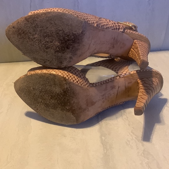 La Fenice Venezia Women's Brown Reptile Print Heelede Peep Toe Sandals Size 8.5 - Picture 6 of 15